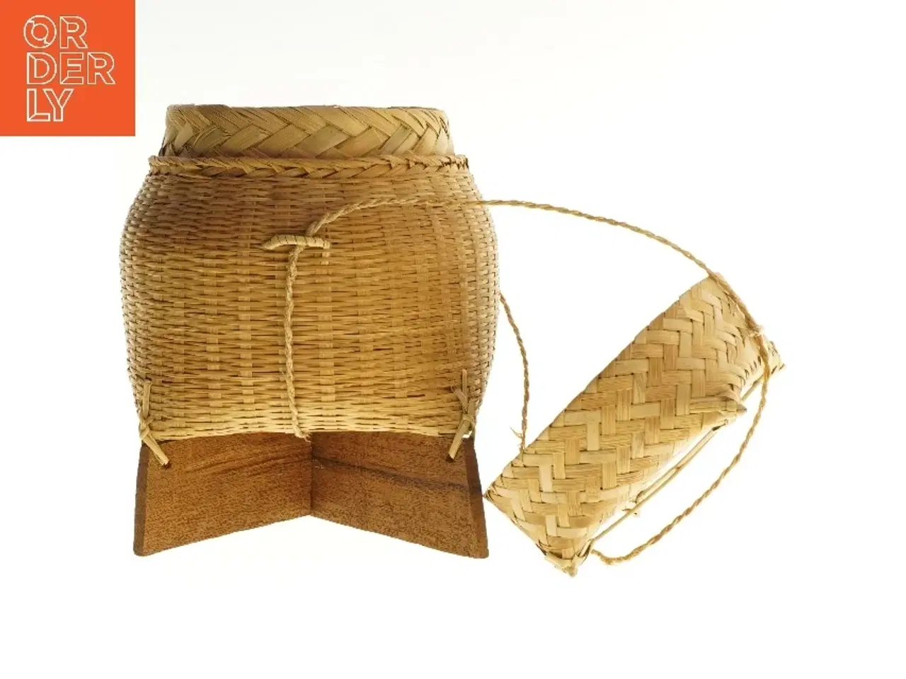 Billede 2 - Flettet kurv med låg (str. 24,5x23,5 cm)