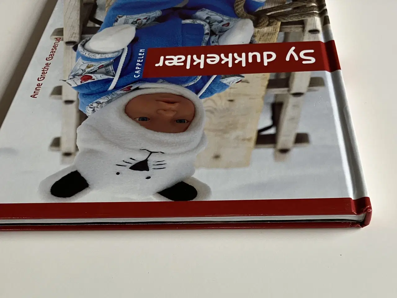 Billede 12 - Sy dukkeklær. Av Anne Grethe Gaaserud  (Norsk)