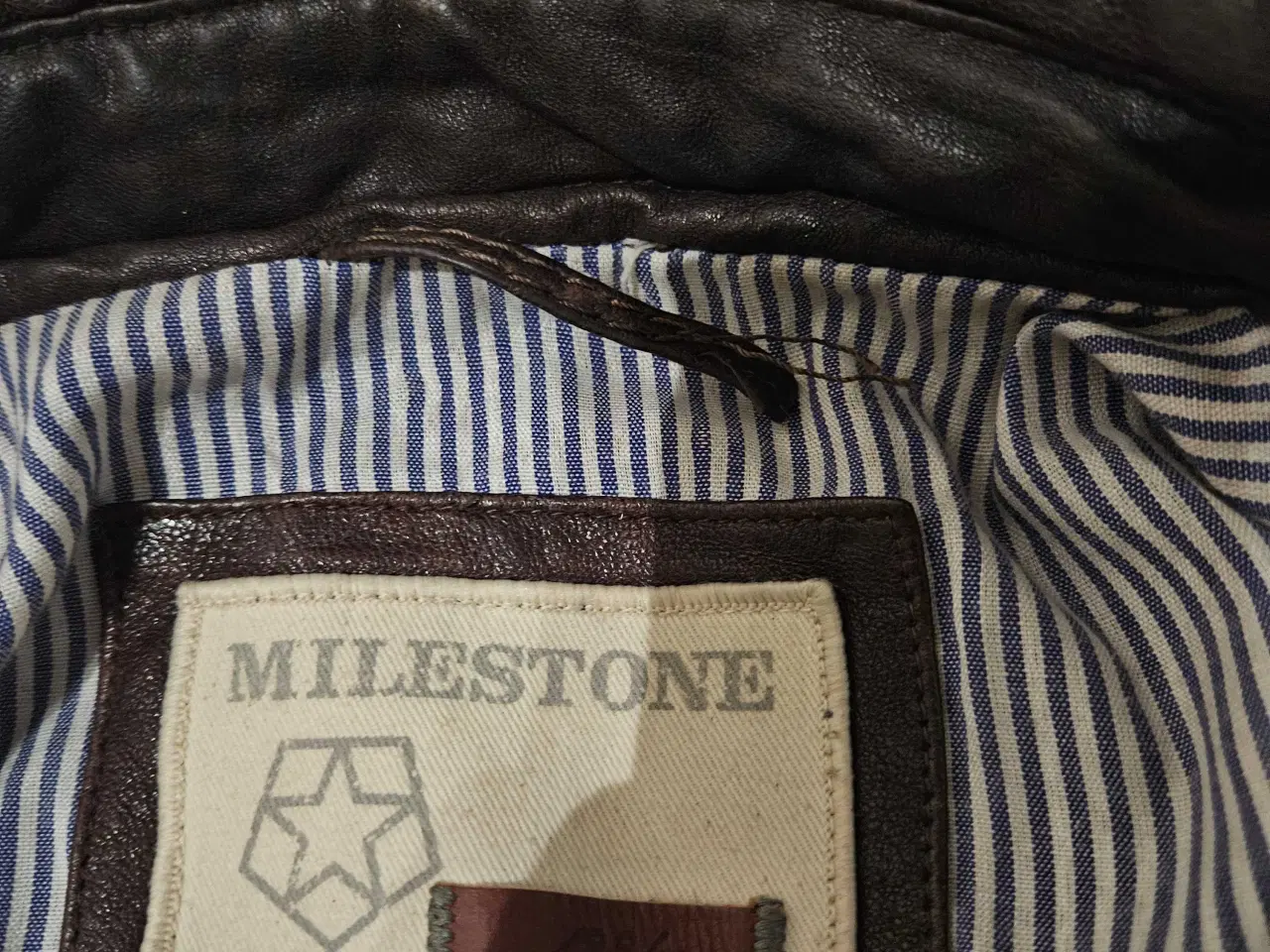 Billede 10 - Milestone læderjakke, 48/S