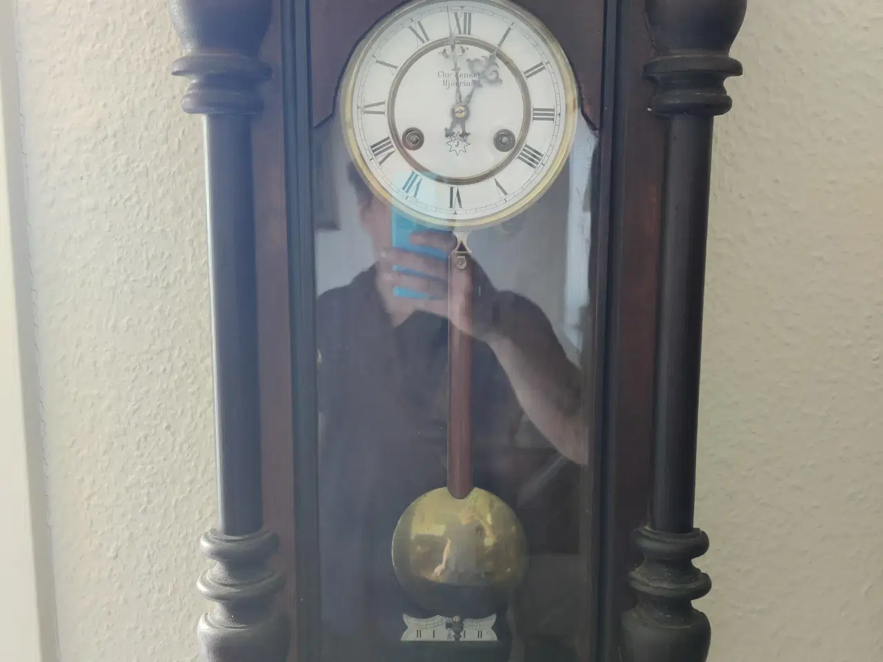 Billede 1 - Flot væg ur junghans