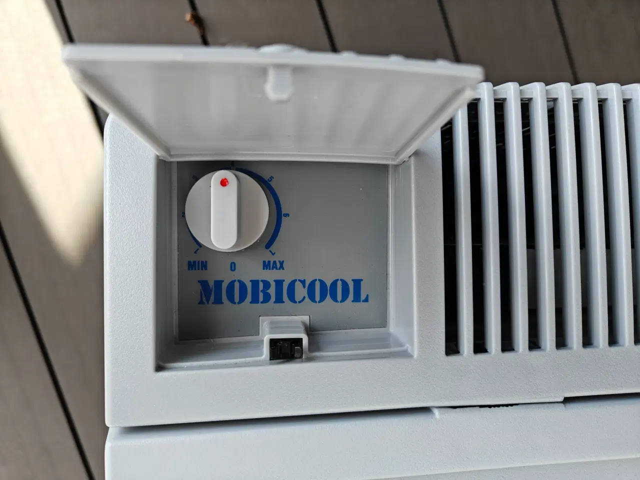 Billede 1 - MOBICOOL KØLEBOKS 12/230V 38 L