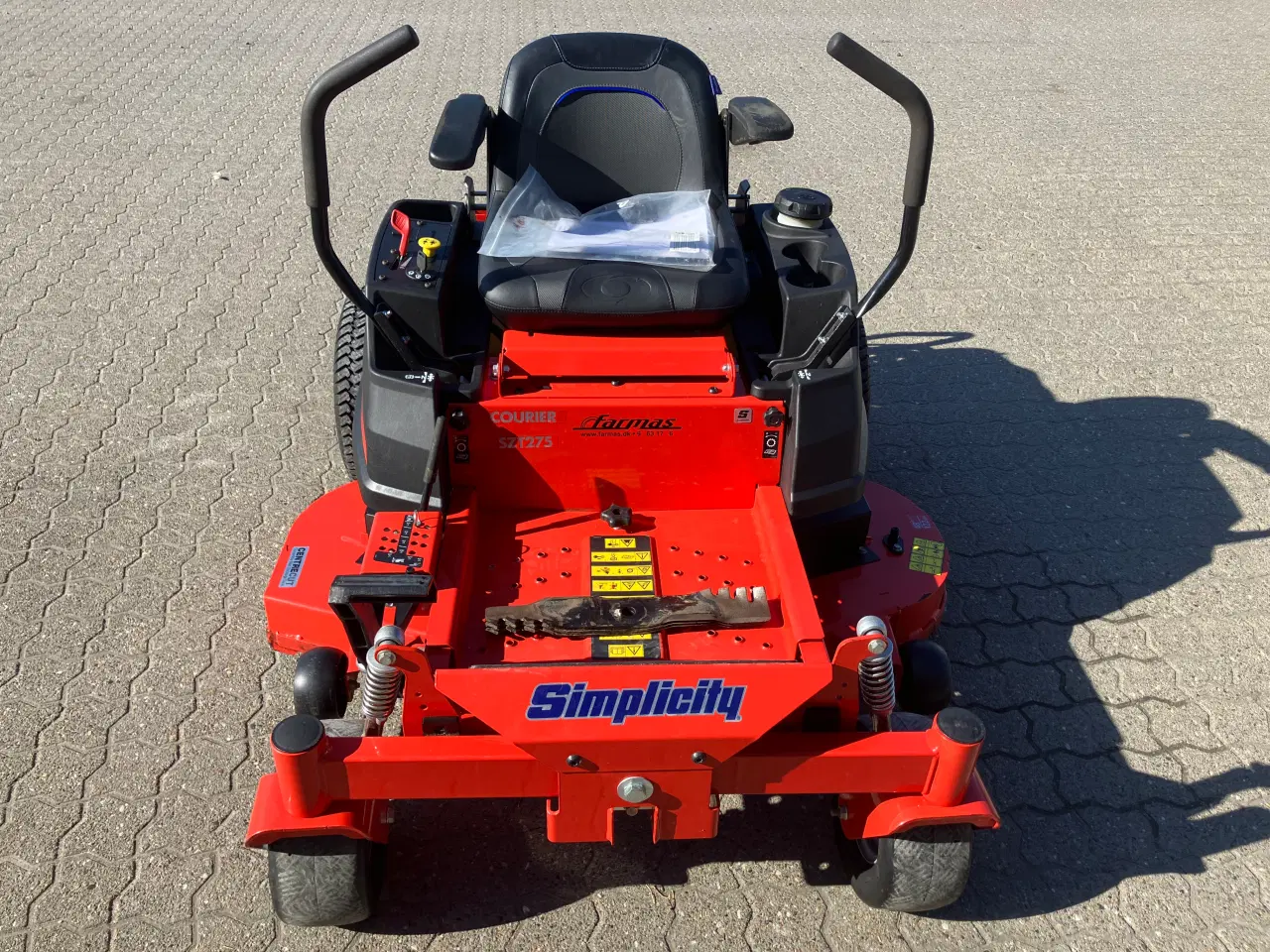 Billede 3 - Simplicity ZT 275 122 cm klipper Bagudkast