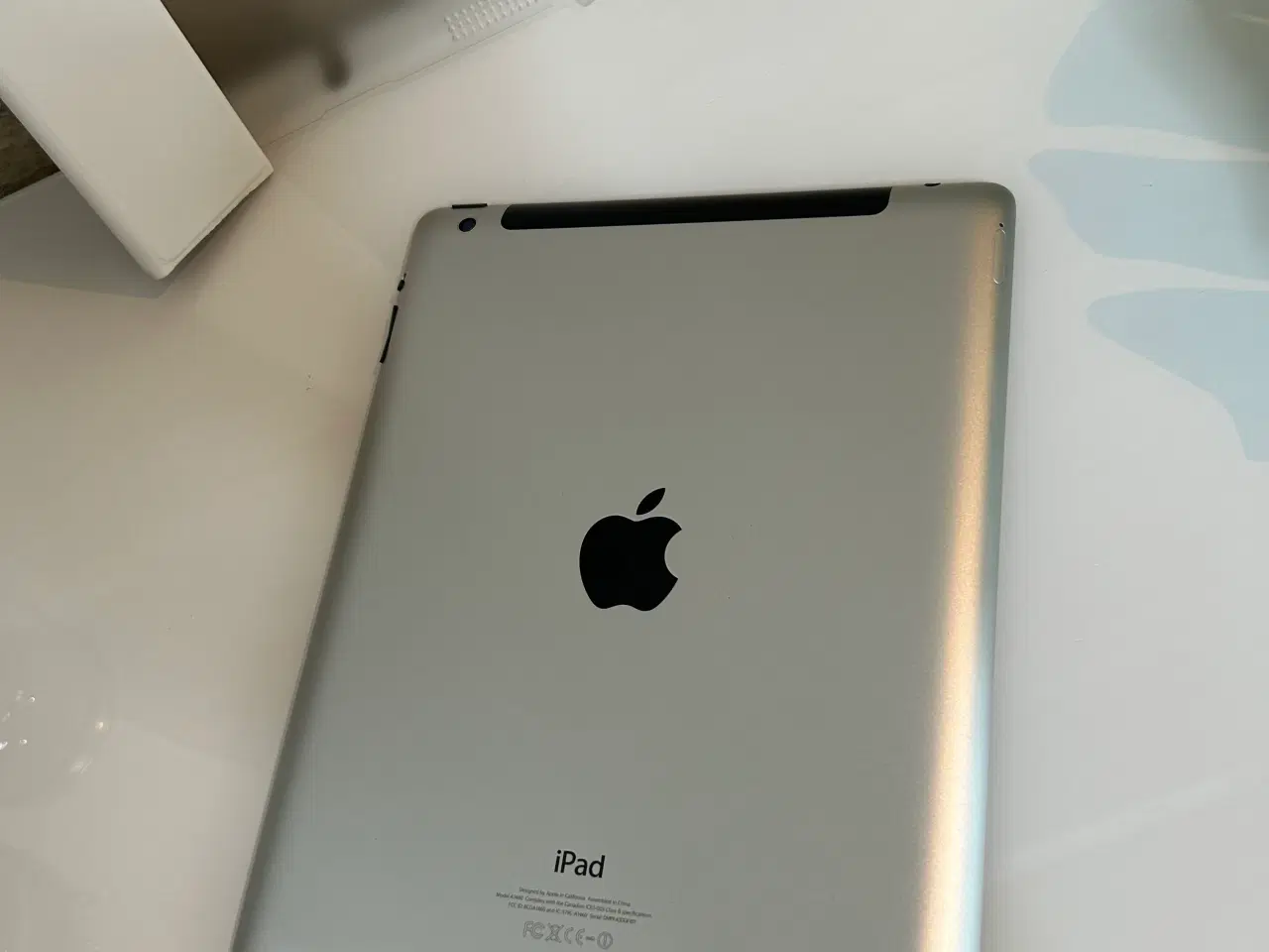 Billede 4 - IPad 4 med simkortlæser