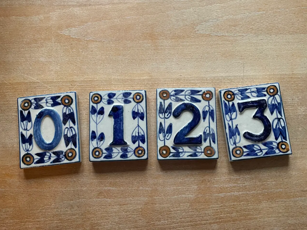 Billede 1 - Keramiske tal, husnumre mm