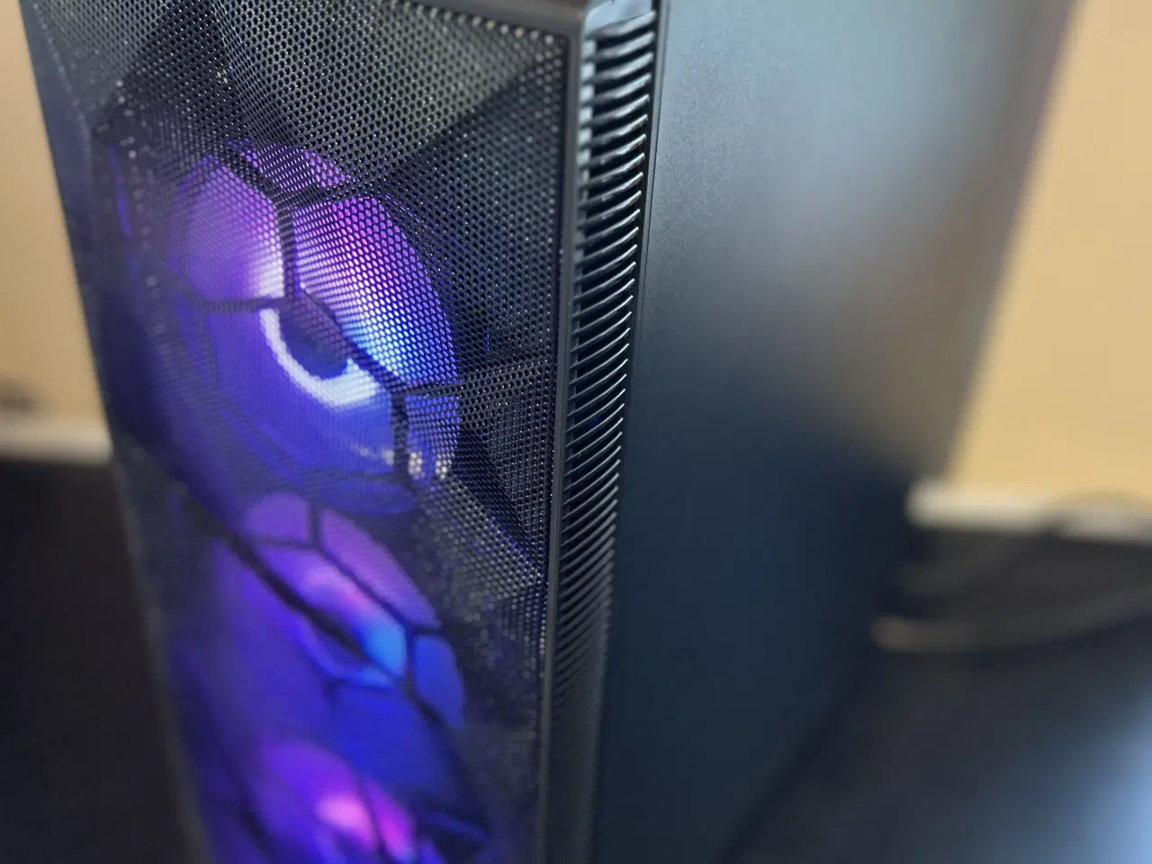 Billede 2 - 🎮 Nyrenoveret Gaming-PC – Ryzen 5 / RX 6600 🎮