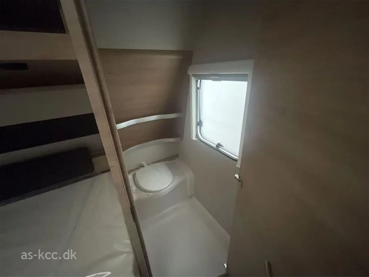 Billede 8 - 2026 - Knaus Südwind Black Selection 450 FU