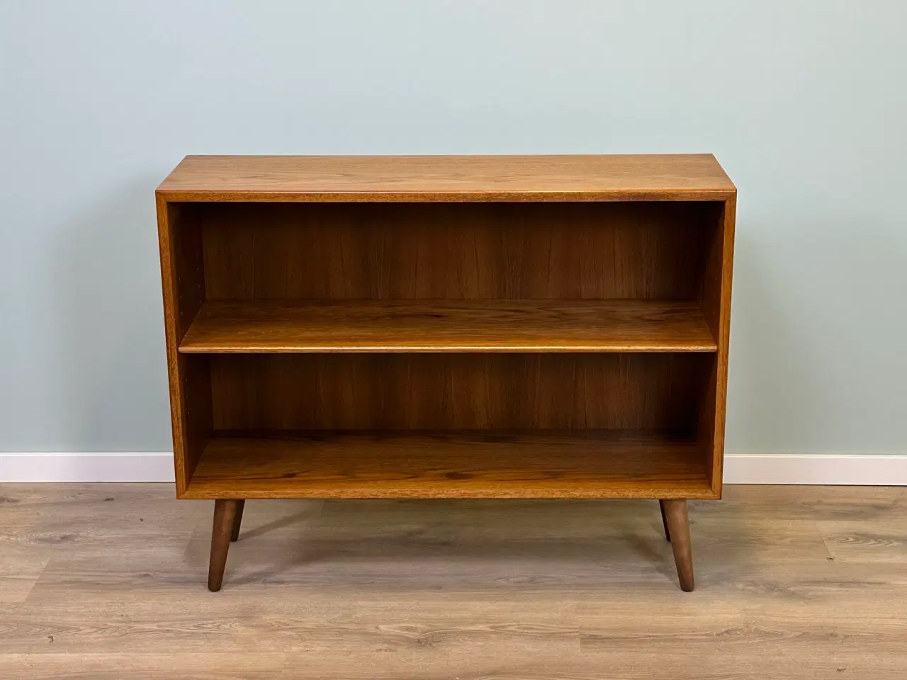 Billede 1 - Reol / Bogreol i teaktræ af Børge Mogensen 