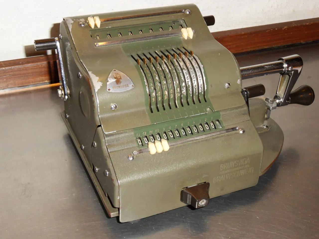 Billede 2 - Kalkulations-maskine fra 1950. "SVINGER"