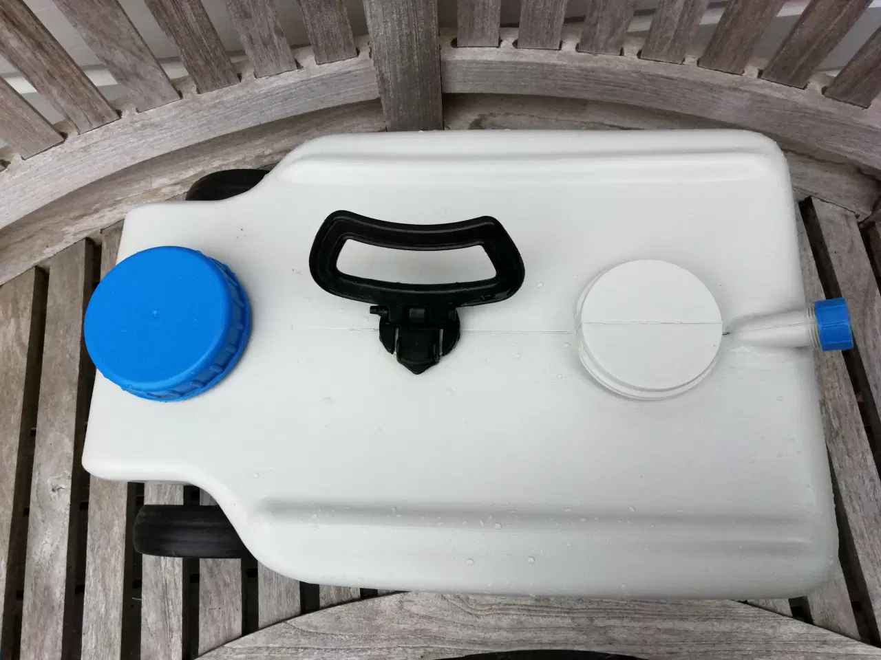 Billede 1 - Vandtank med hjul, 25 ltr. 