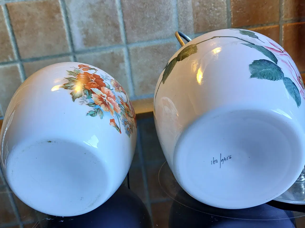 Billede 2 - FYENS GLASVÆRK -- BISQUIT DÅSER --