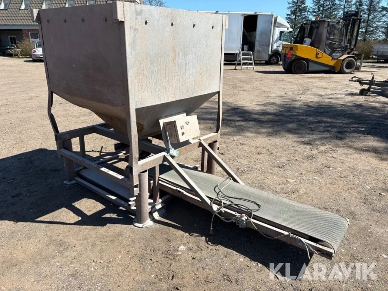 Billede 7 - Tank med transportbånd