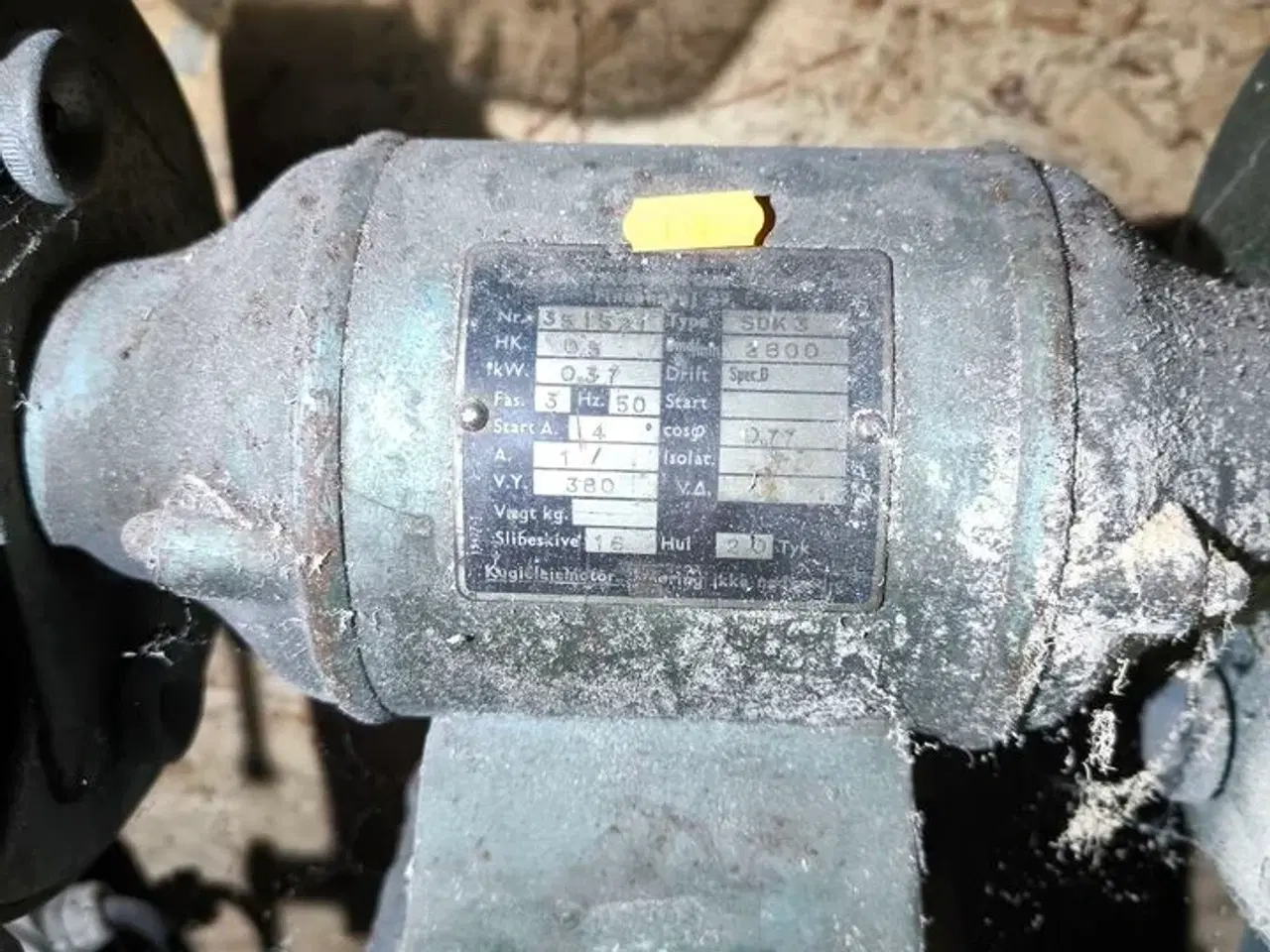 Billede 5 - Bænksliber samt buk og bord