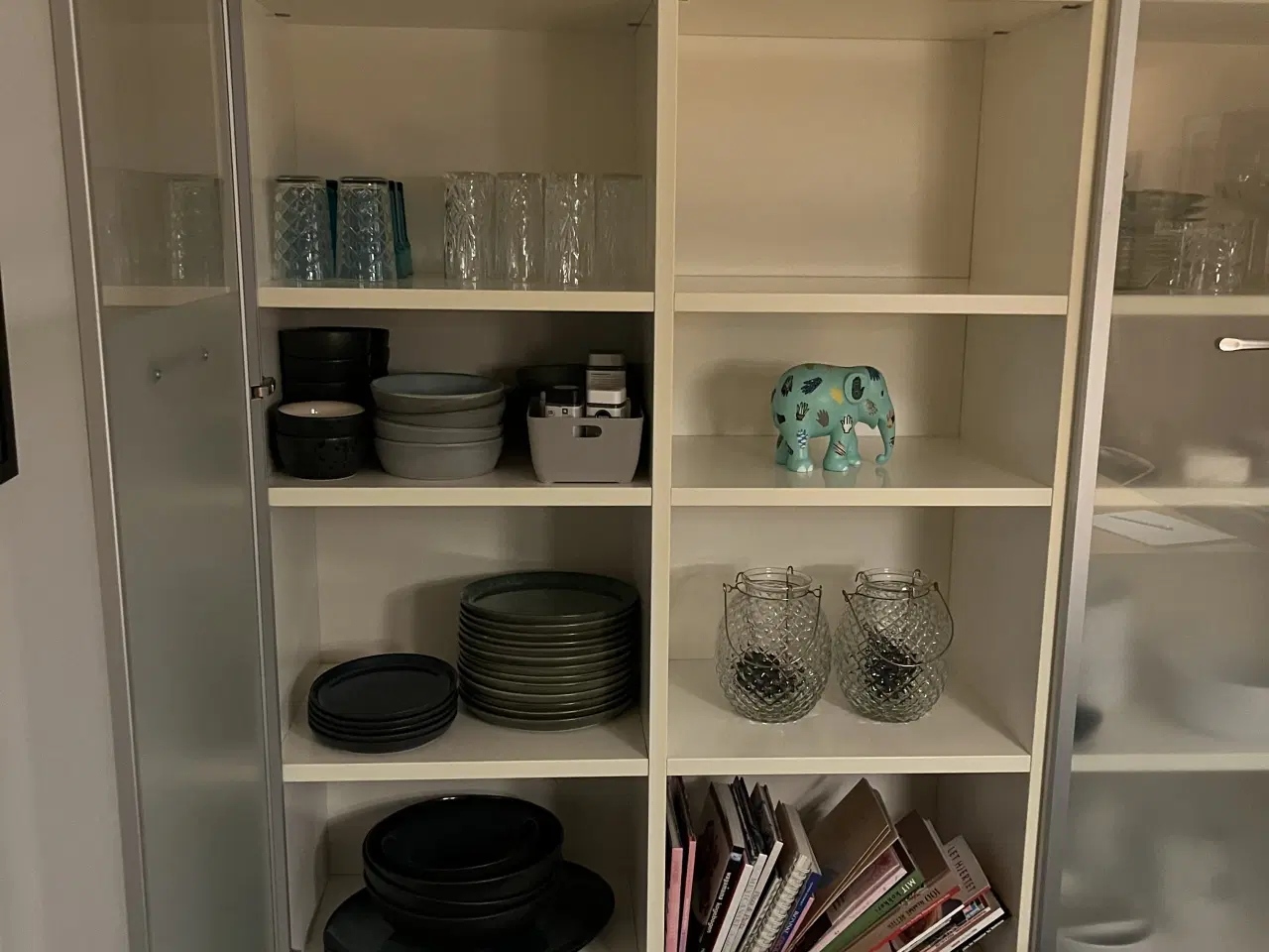 Billede 2 - Hvid reol system 