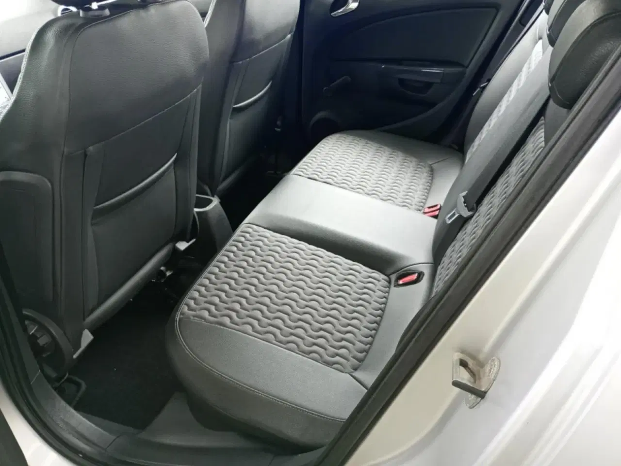 Billede 10 - Opel Corsa 1,2 16V Cosmo aut.