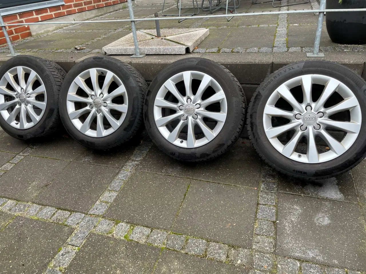 Billede 1 - Originale Audi A6 alu fælge med vinterdæk.