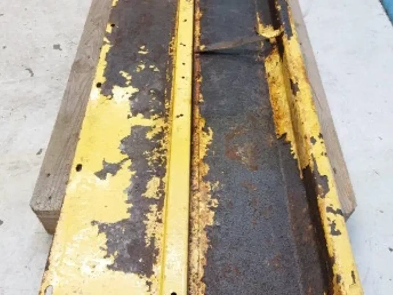 Billede 4 - New Holland 8080 Slæbeplade 80753080