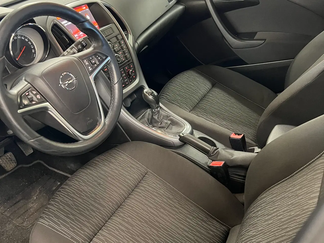 Billede 8 - Opel Astra 1.6 CDTi – 2015 – Økonomisk, komfortabe