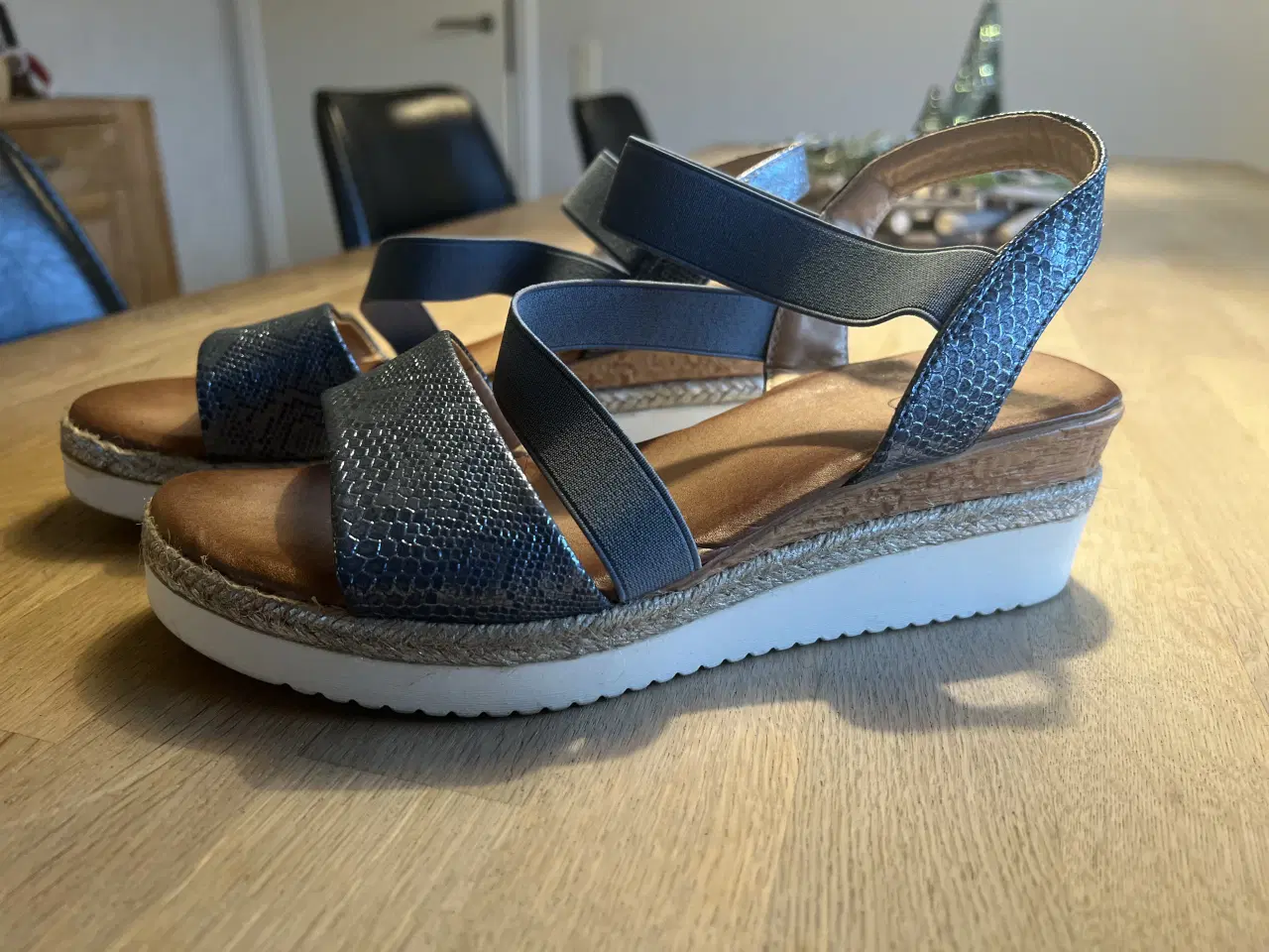 Billede 1 - B&Co Sandal str 40