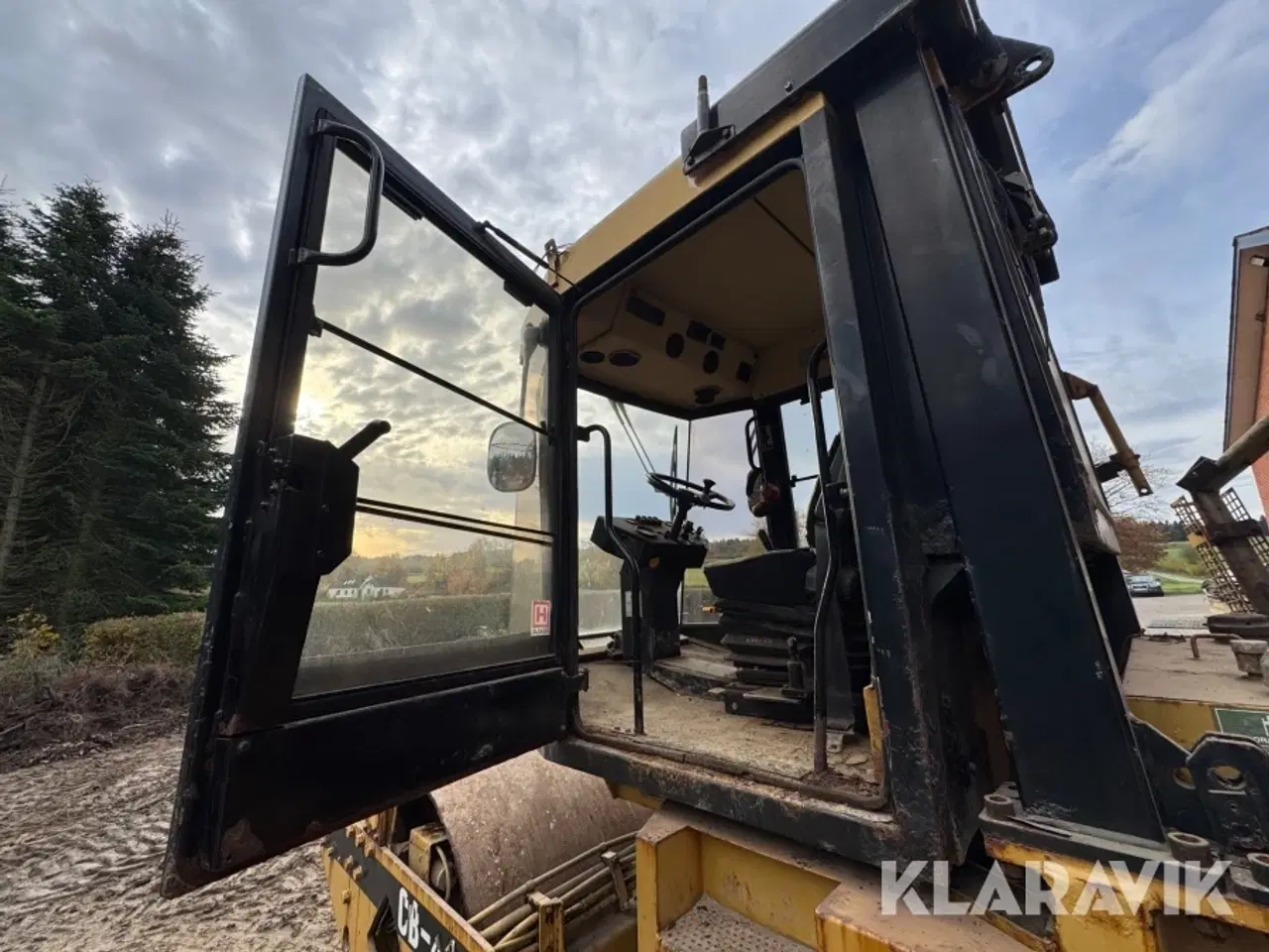 Billede 9 - Vejtromle Caterpillar CB-434B
