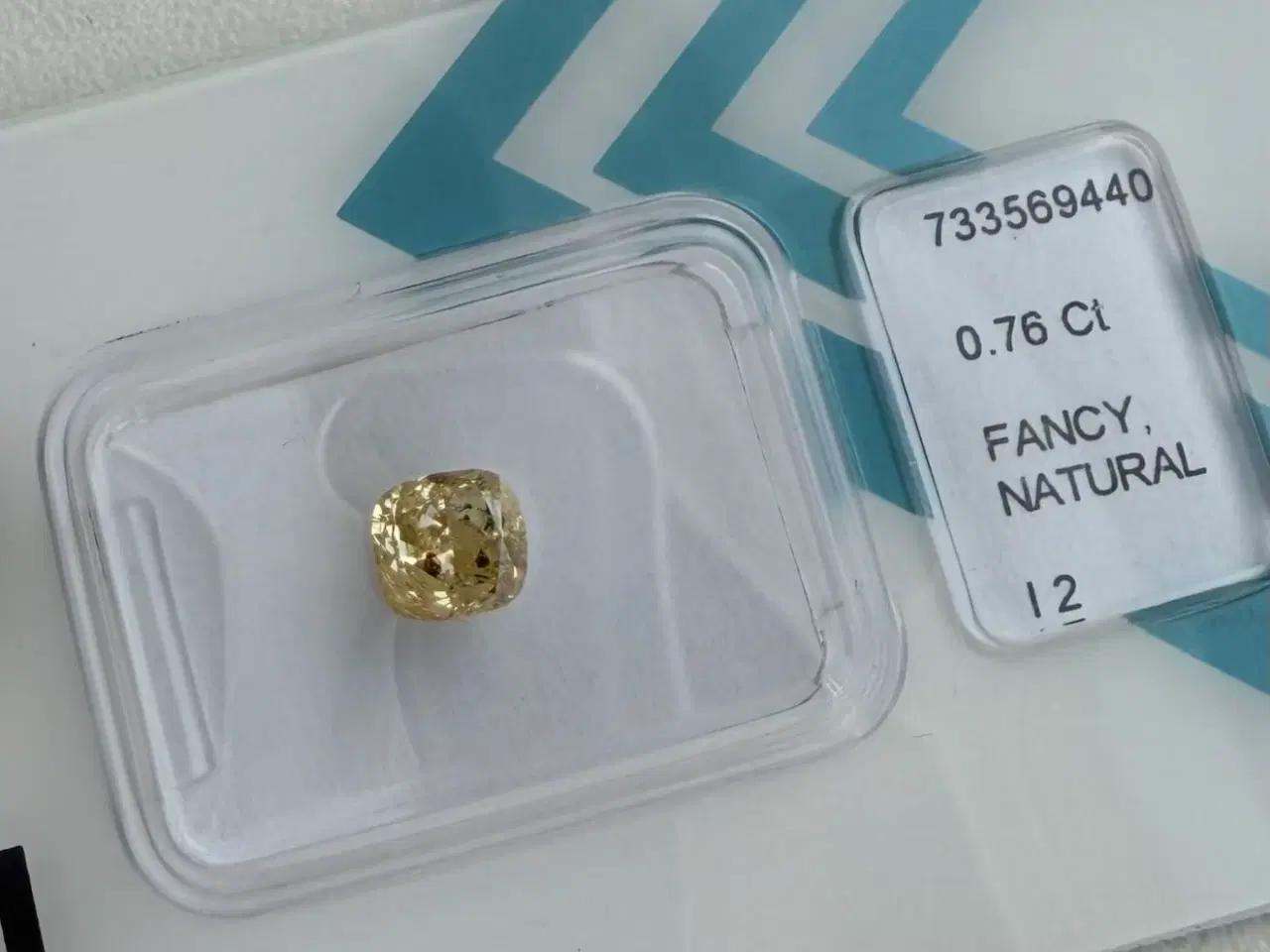 Billede 4 - IGI Fancy Natural Diamant 0,76 Ct - Fancy Yellow 