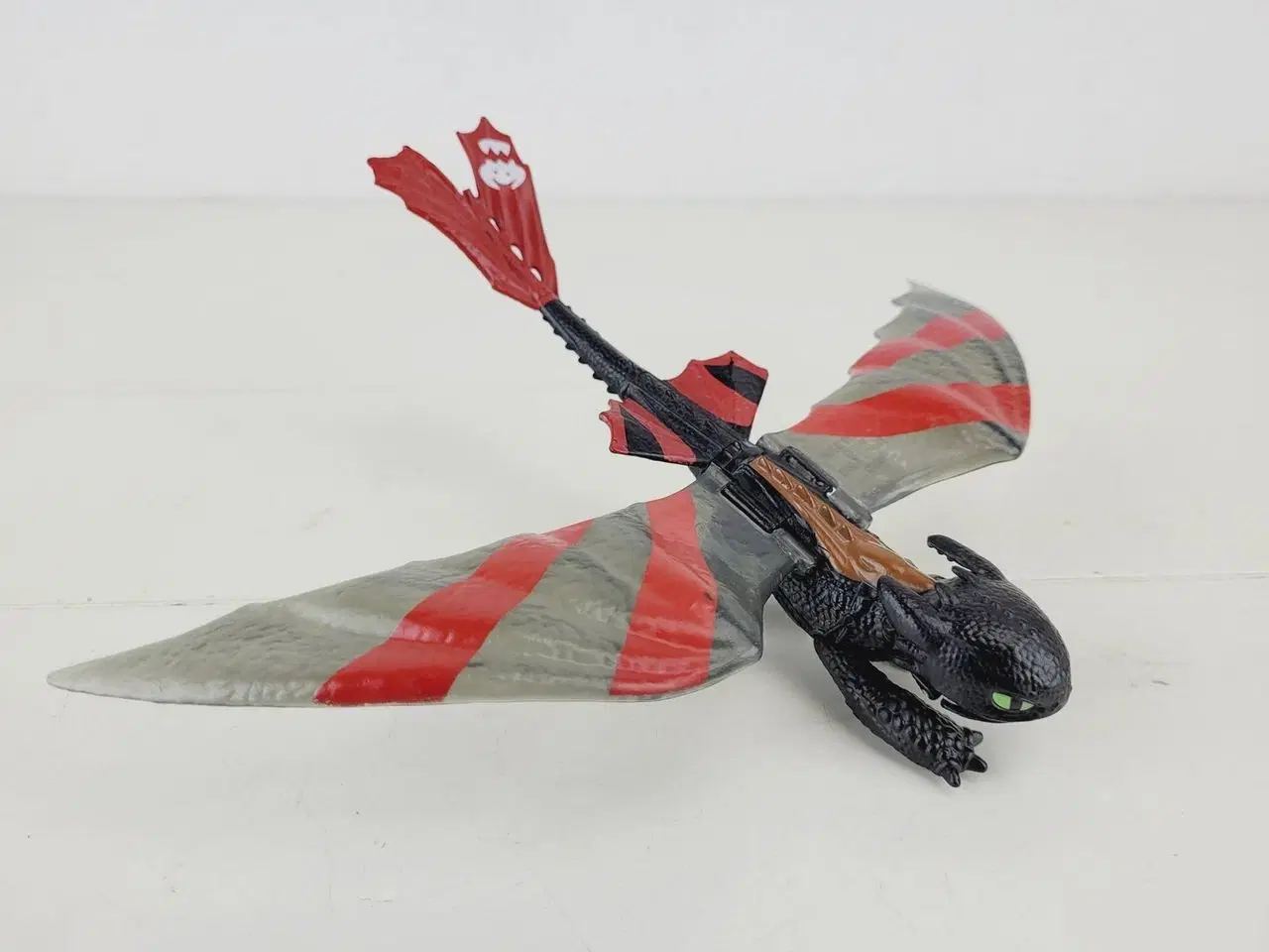 Billede 5 - 2 stk HOW TO TRAIN YOUR DRAGON Action Figure