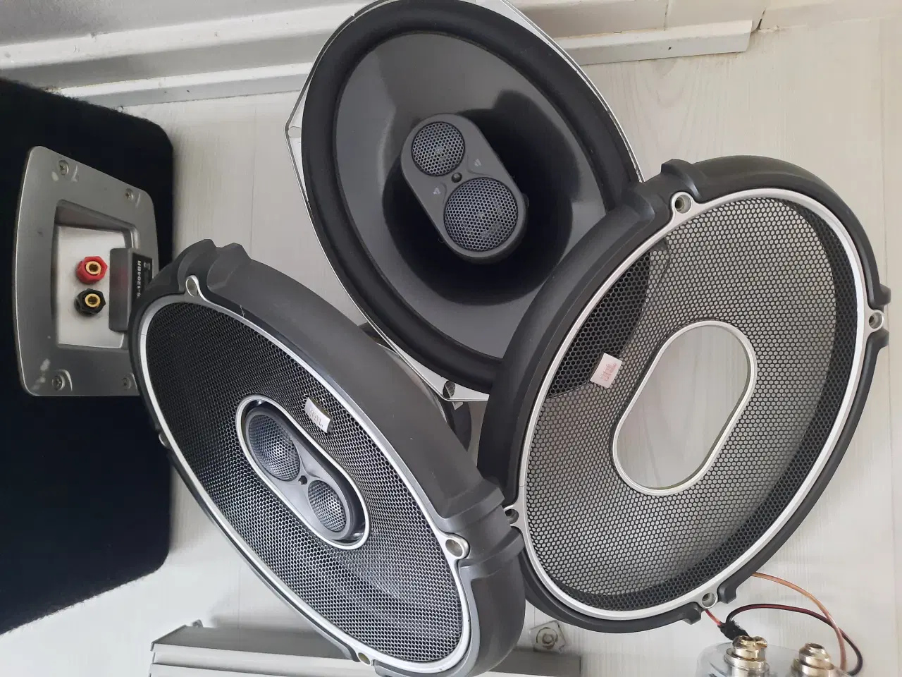 Billede 4 - Subwoofer. Højttalere. Forstærker.