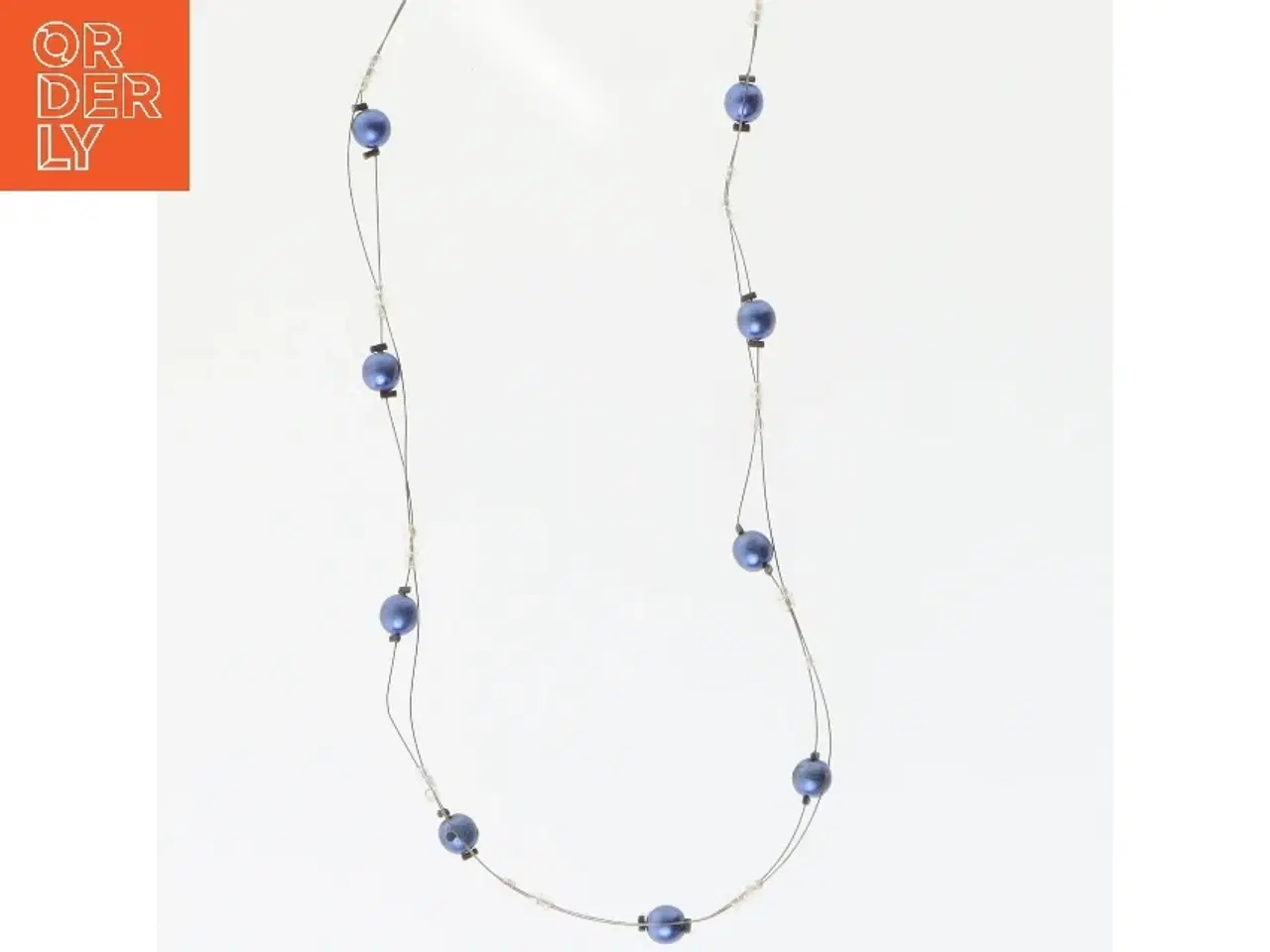 Billede 1 - Perlekæde med blå perler (str. 40 cm)