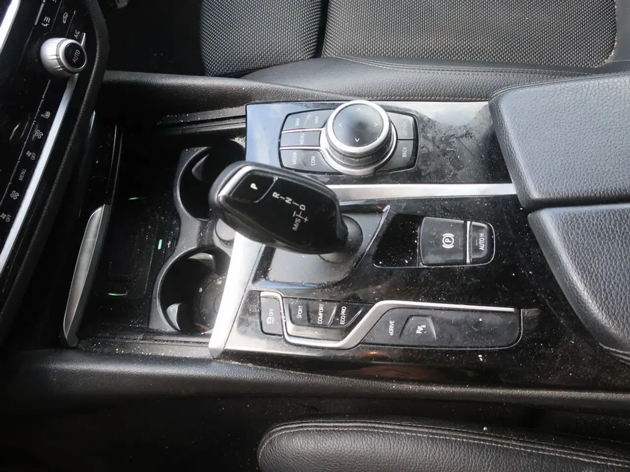 Billede 14 - Personbil BMW 530E IPERFOMANCE 2.0 (moms fri)