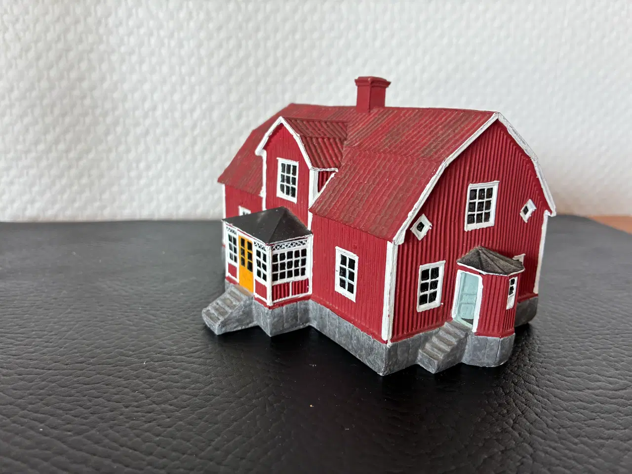 Billede 2 - Trip Trap hus. Katholt. Emil fra Lønneberg hus.