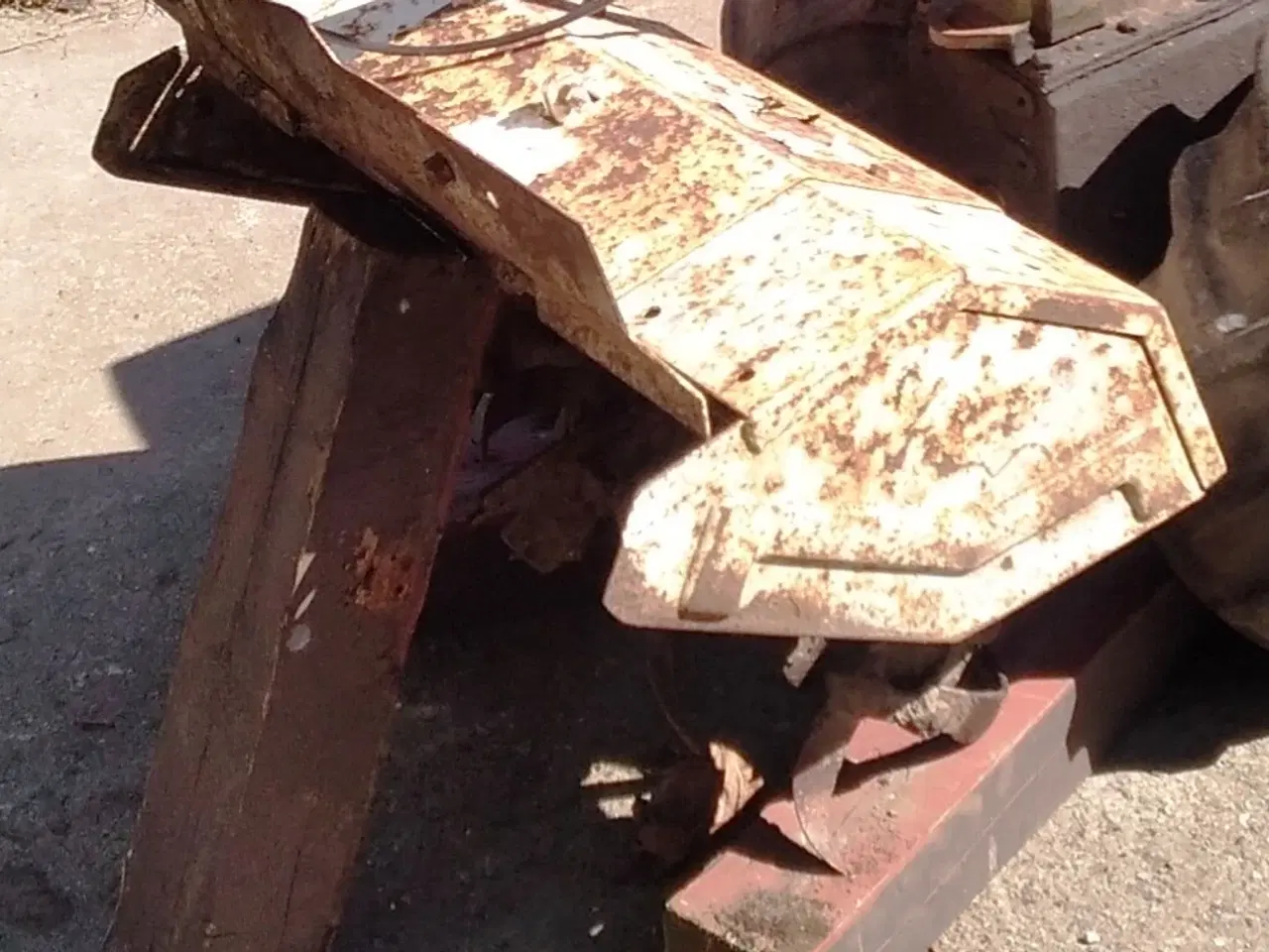 Billede 4 - 14 hk Klargør selv Byt m Plænetraktor Velh Kørekla