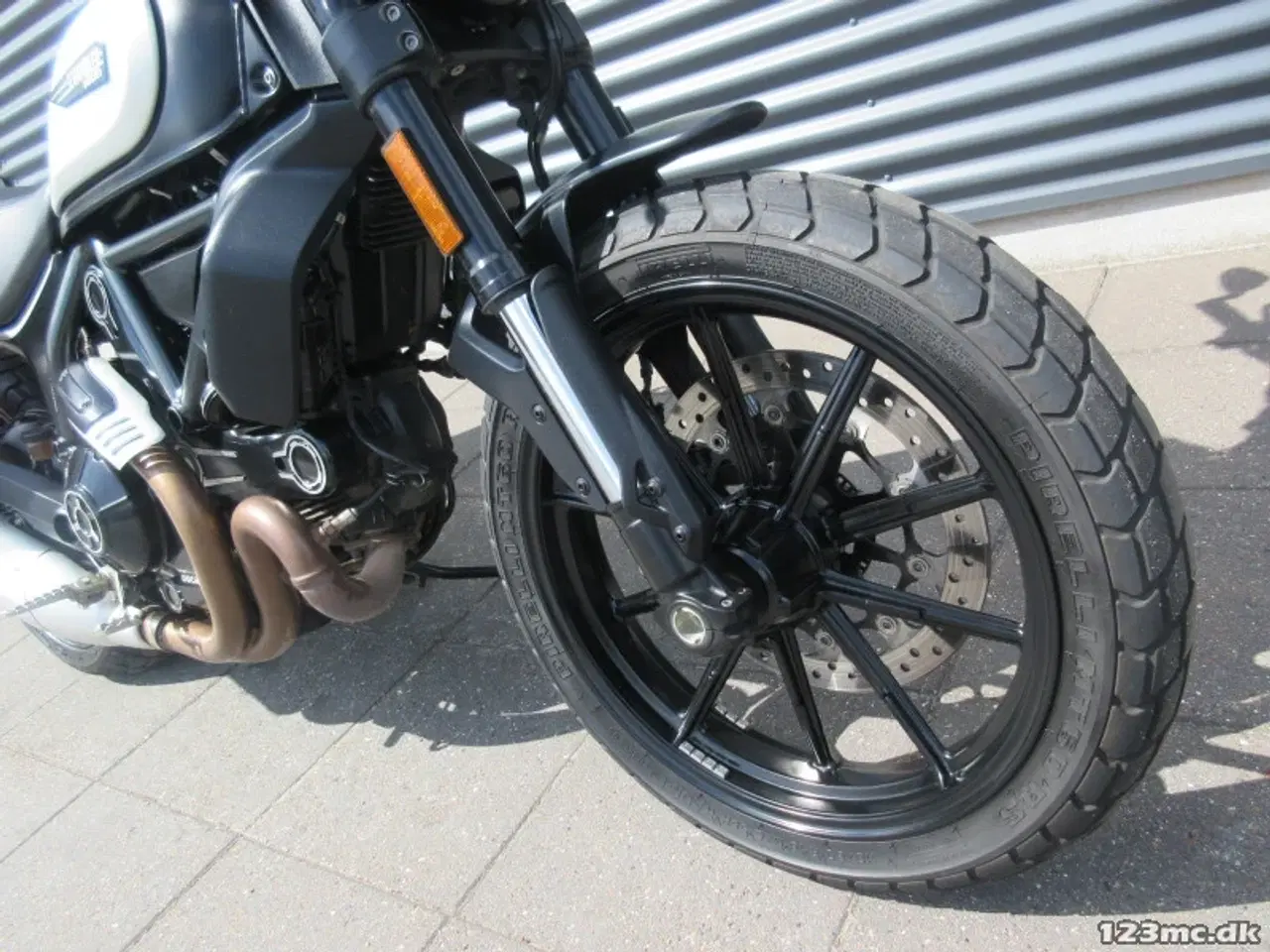 Billede 13 - Ducati Scrambler Icon Dark MC-SYD       BYTTER GERNE