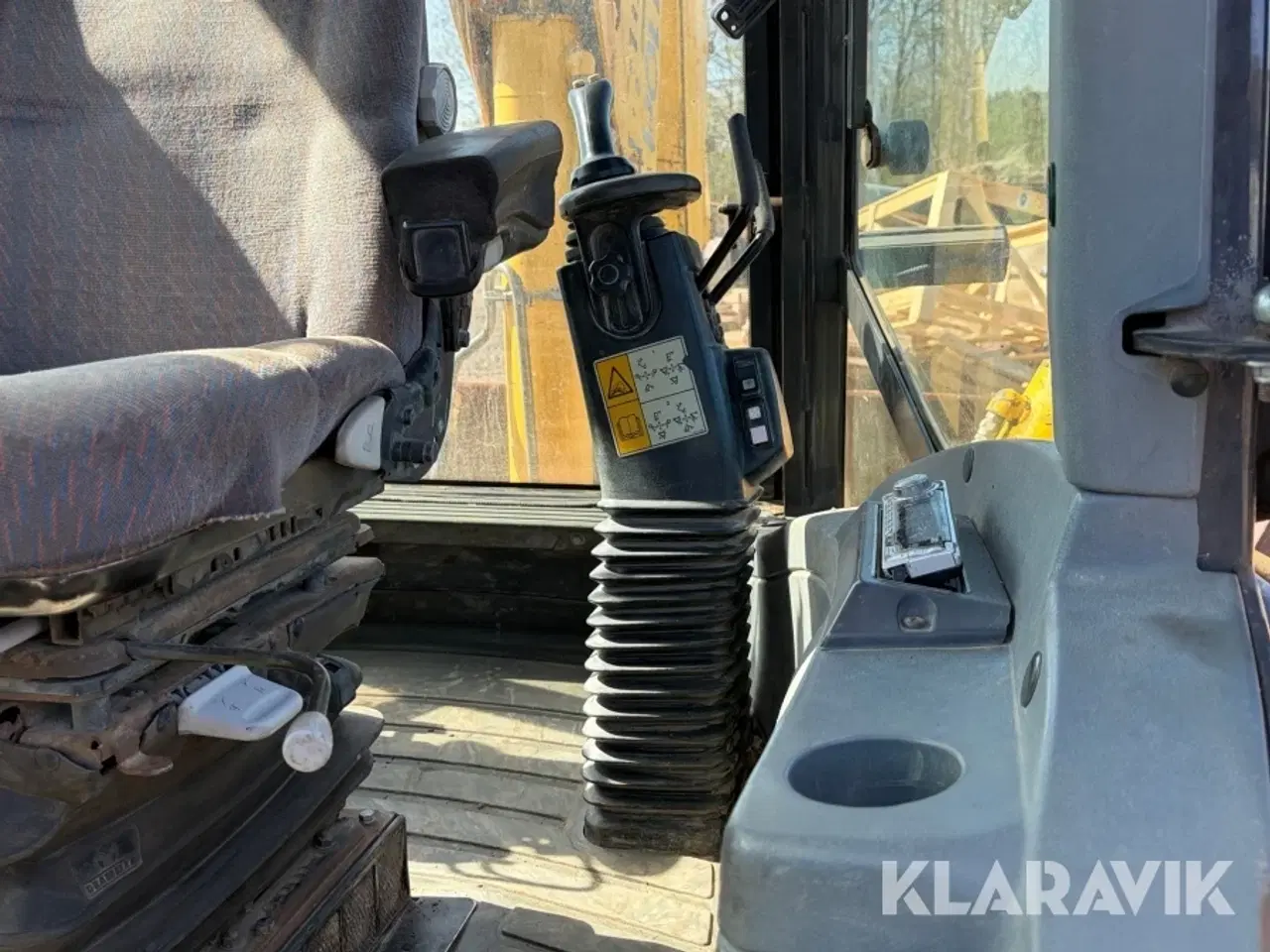 Billede 8 - Rendegraver New Holland LB115B-4PS med euroskifte