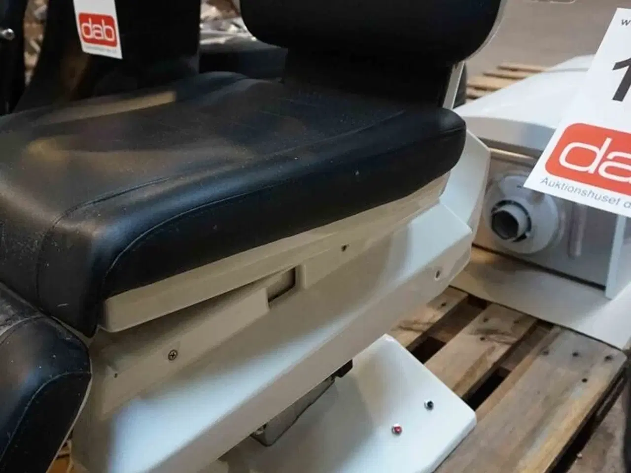 Billede 4 - Behandlerstol 230V (MOMSFRI)