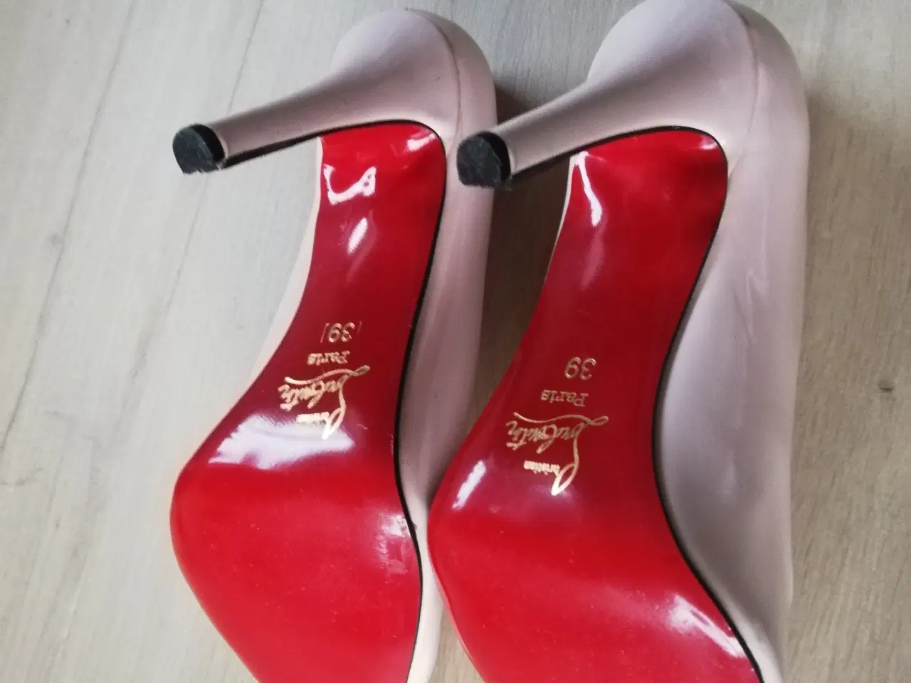 Billede 1 - Christian Louboutin stiletter str. 39