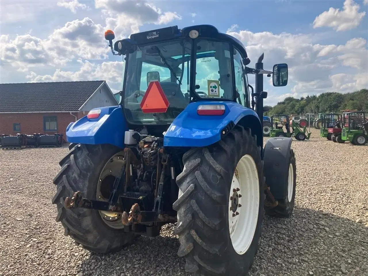 Billede 8 - New Holland T5.115 kun 3300 timer. frontlift