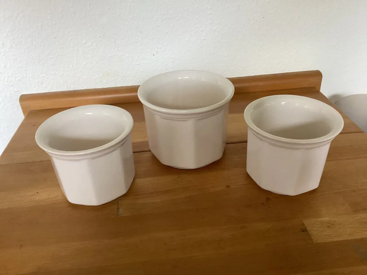 Billede 1 - Skjuler Urtepotter 
