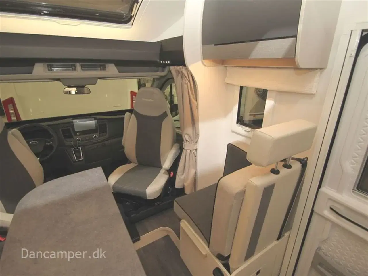Billede 4 - 2024 - Chausson Titanium 777GA ULTIMATE   KOMISSIONSBIL! Enkeltsenge, lounge, siddegruppe, opredning i siddegruppen. 170HK Aut, markise, solceller mmm