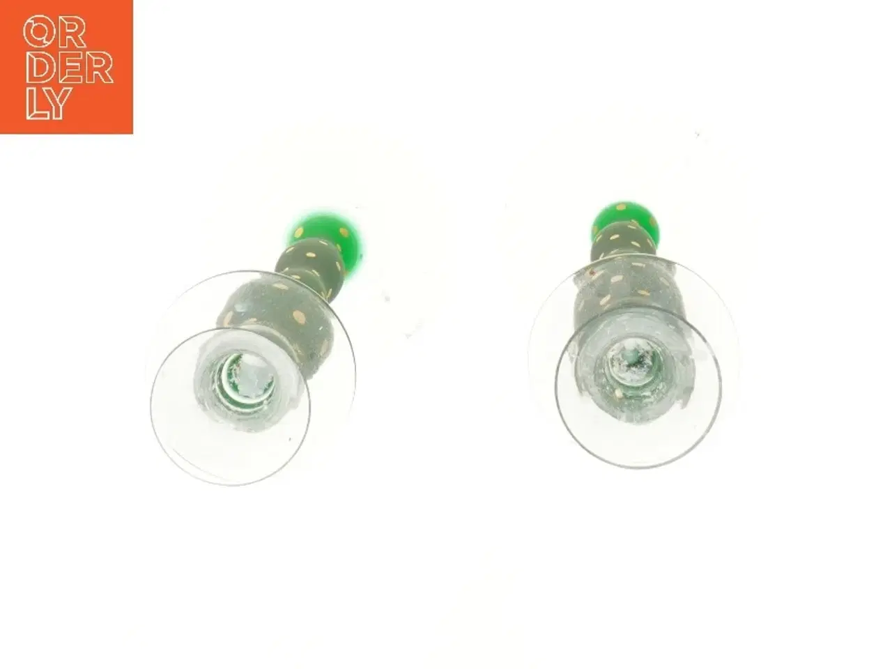 Billede 2 - grønne lysestager med prikker (str. 2 stk 37,5 cm)