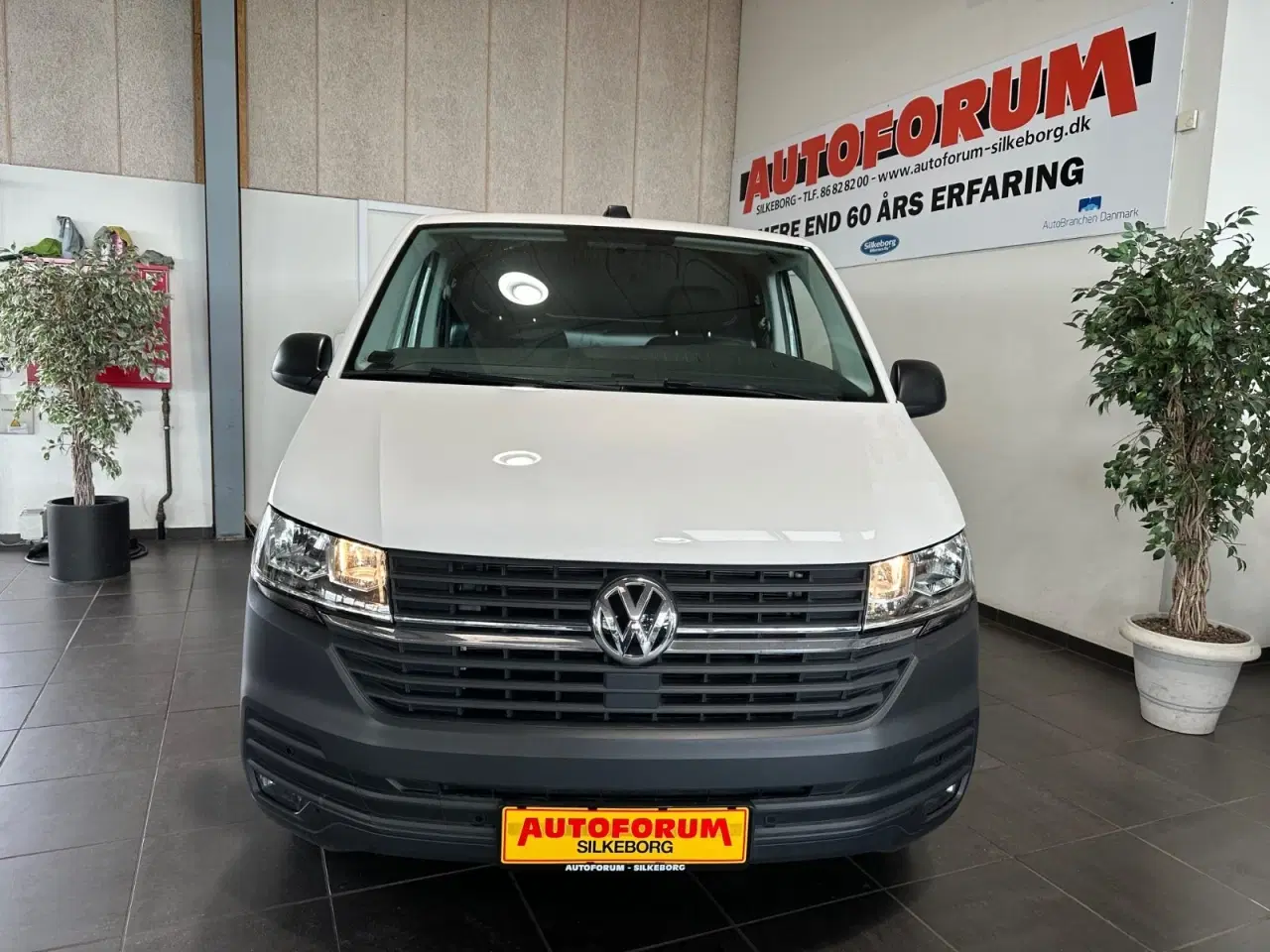 Billede 2 - VW Transporter 2,0 TDi 150 Kassevogn lang