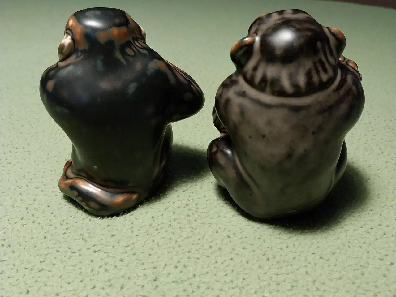 Billede 3 - 2 brune stentøjs abe figurer nr.20187 og nr. 20188