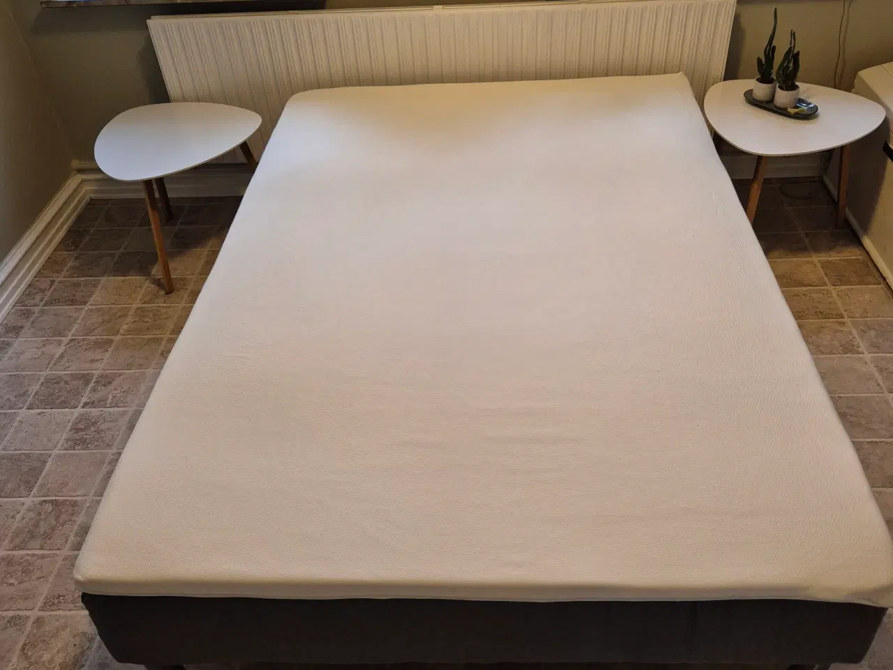 Billede 4 - Dobbeltseng med topmadras 140x200 cm