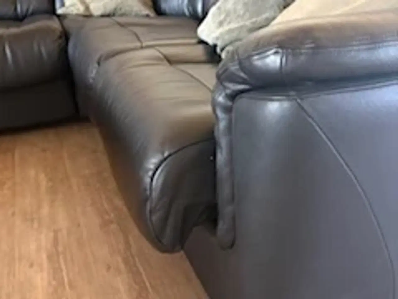 Billede 2 - Flot sort hjørnesofa 