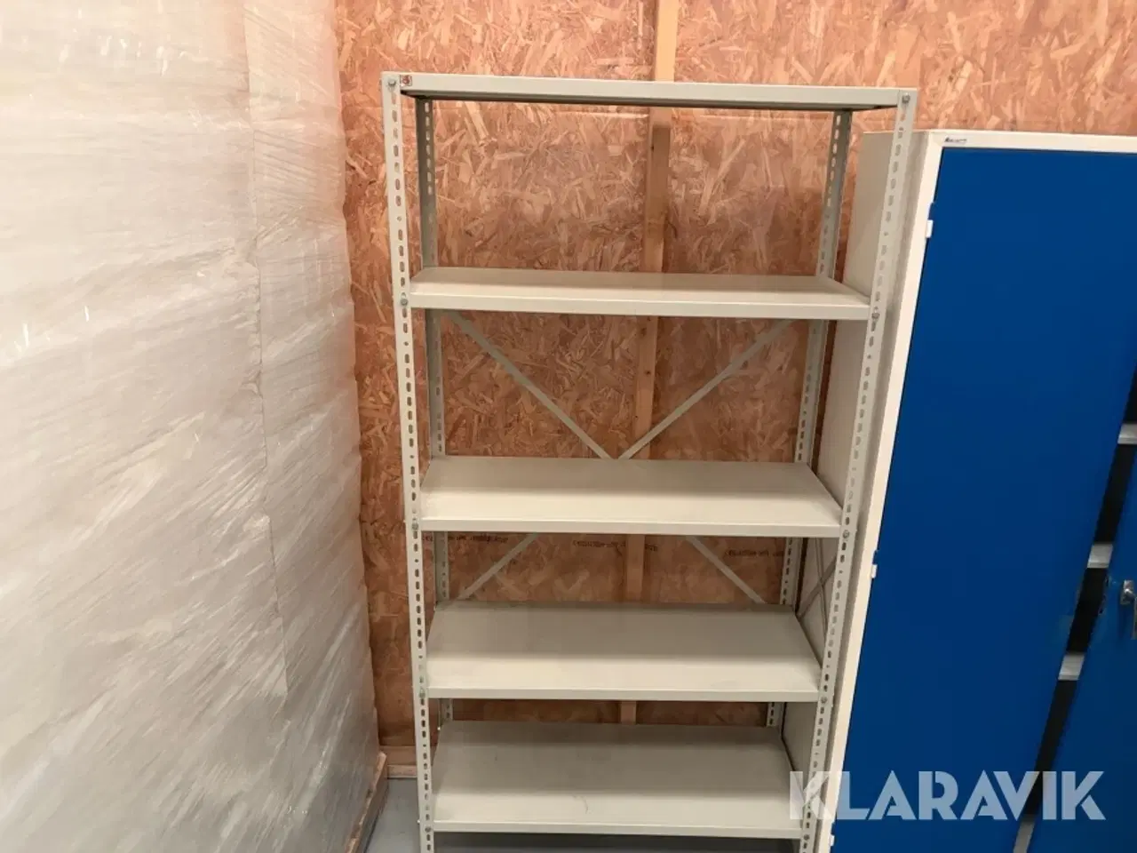 Billede 3 - Værkstedsreoler 3 styk samt 2 styk skabe