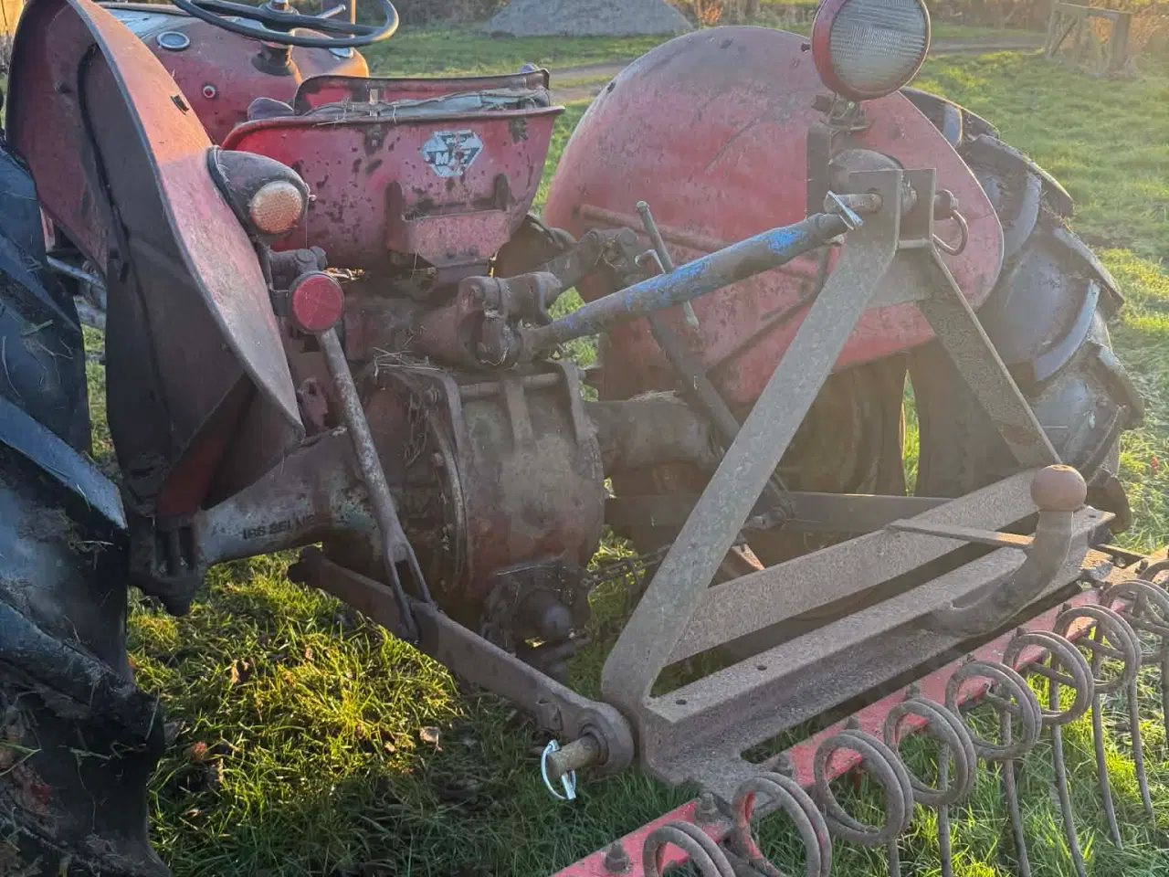 Billede 2 - 🚜 Massey Ferguson 35 benzin – kørende projekt 