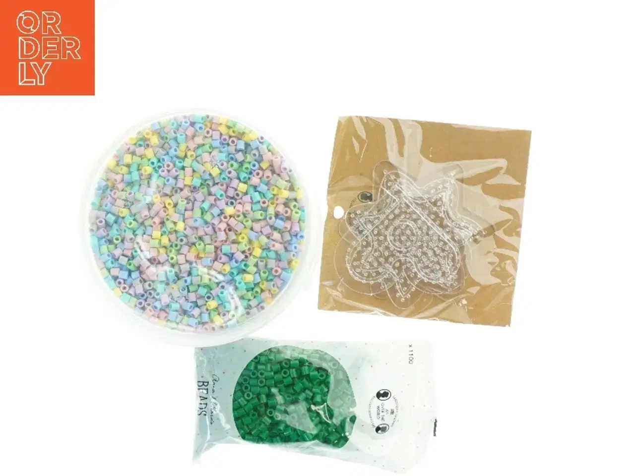 Billede 2 - Perler og perleplader fra Playbox (str. 15x14 cm)