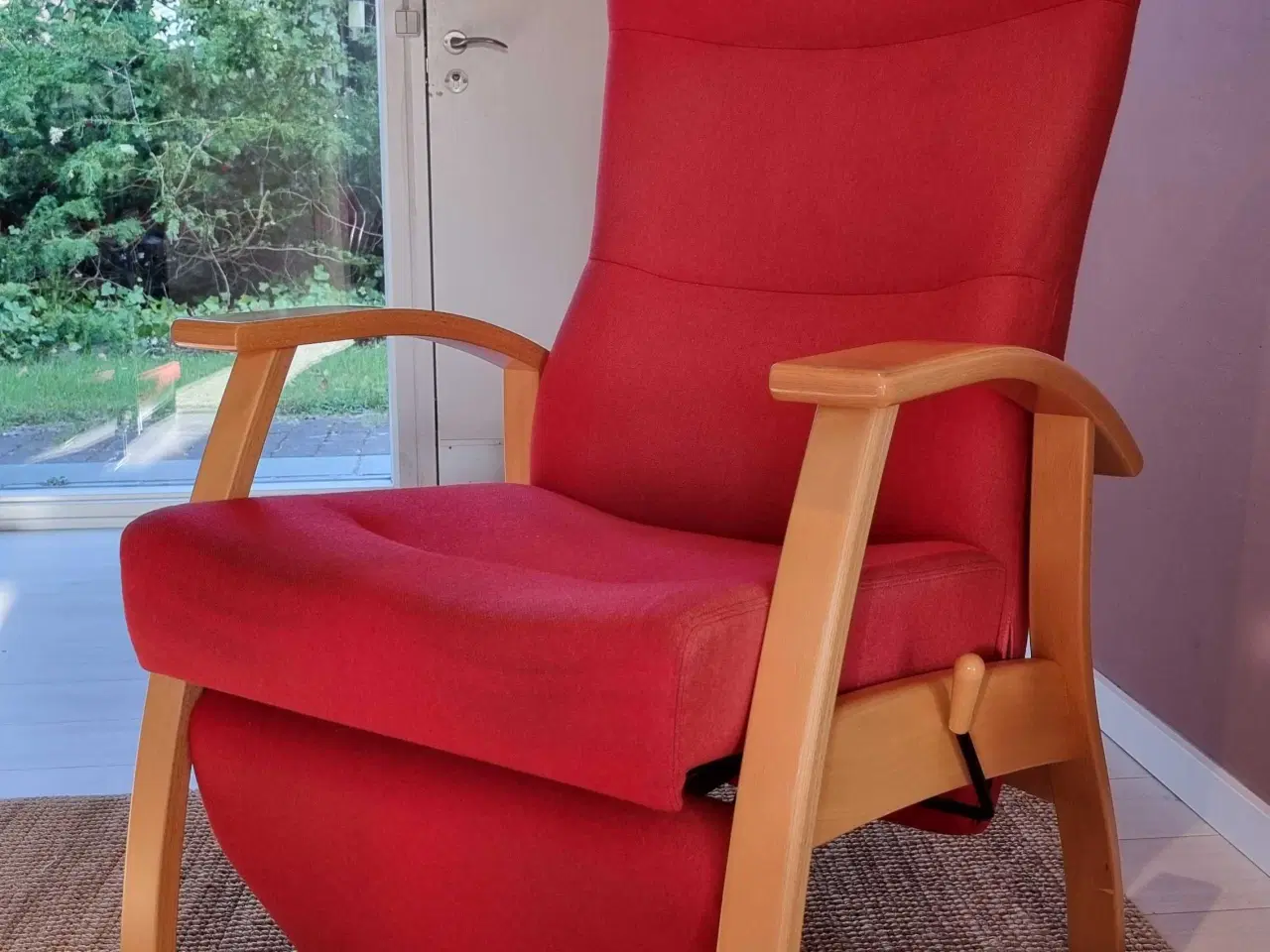 Billede 7 - Flot Farstrup lænestol med fold-ud fodskammel