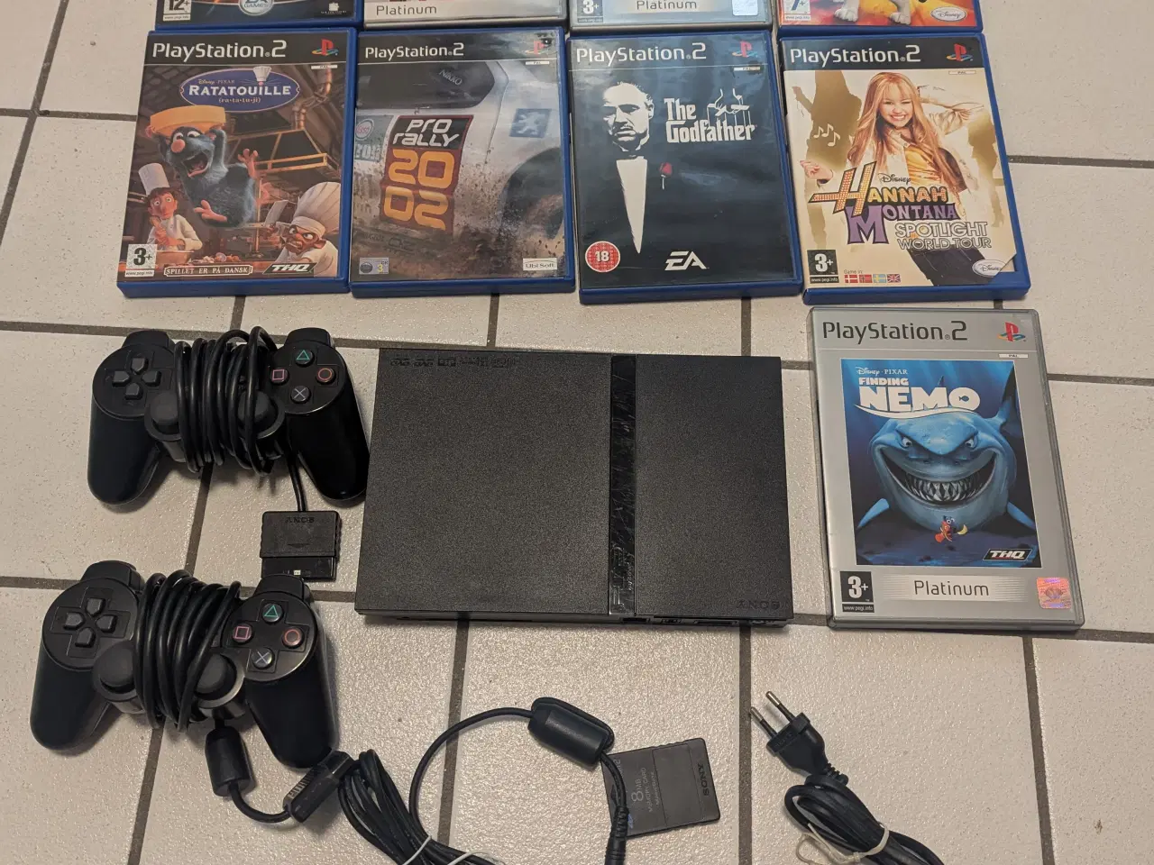 Billede 1 - Playstation 2 med 9 spil