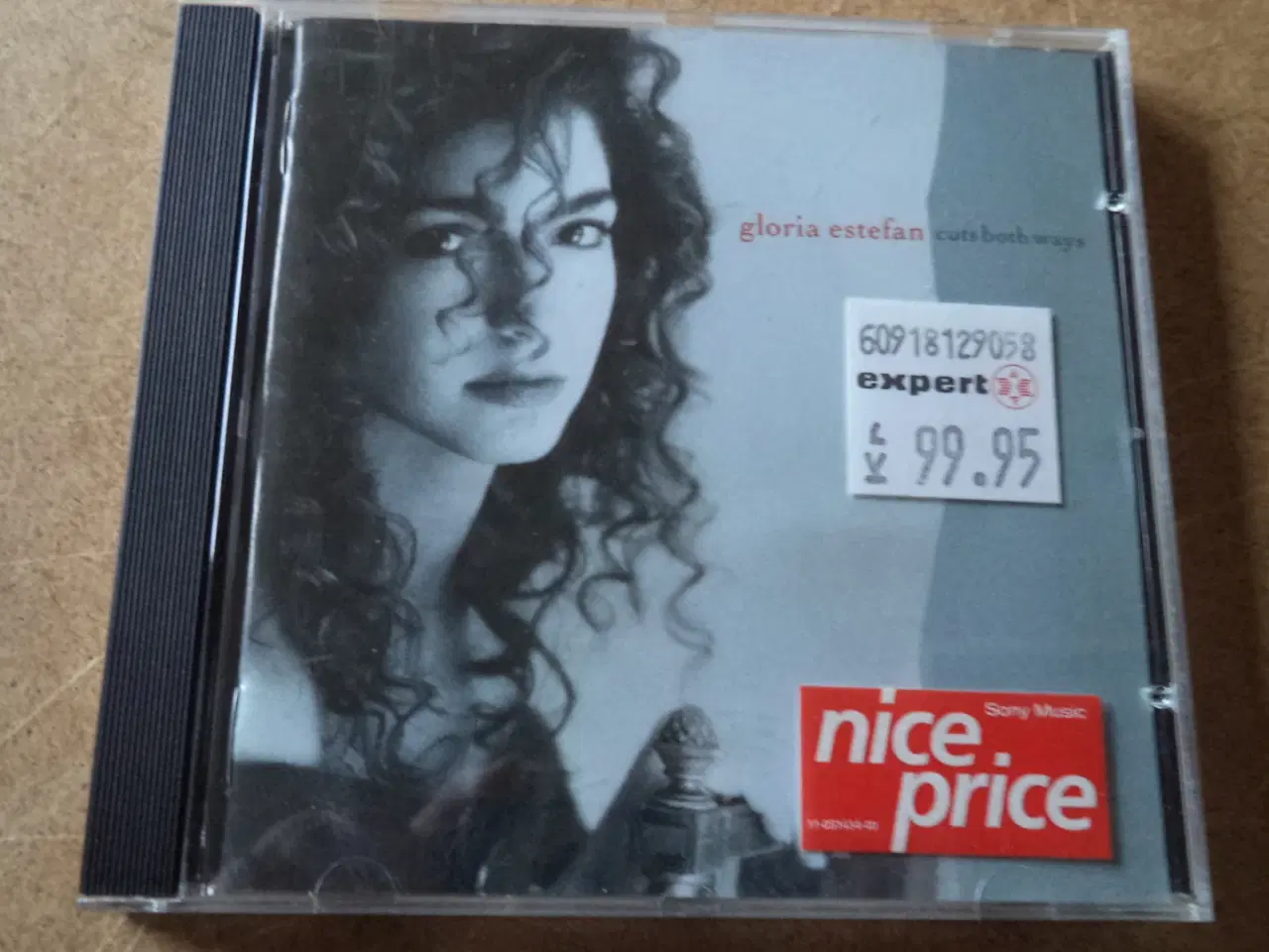 Billede 1 - 1-Gloria Estefan ** Cuts Both Ways  