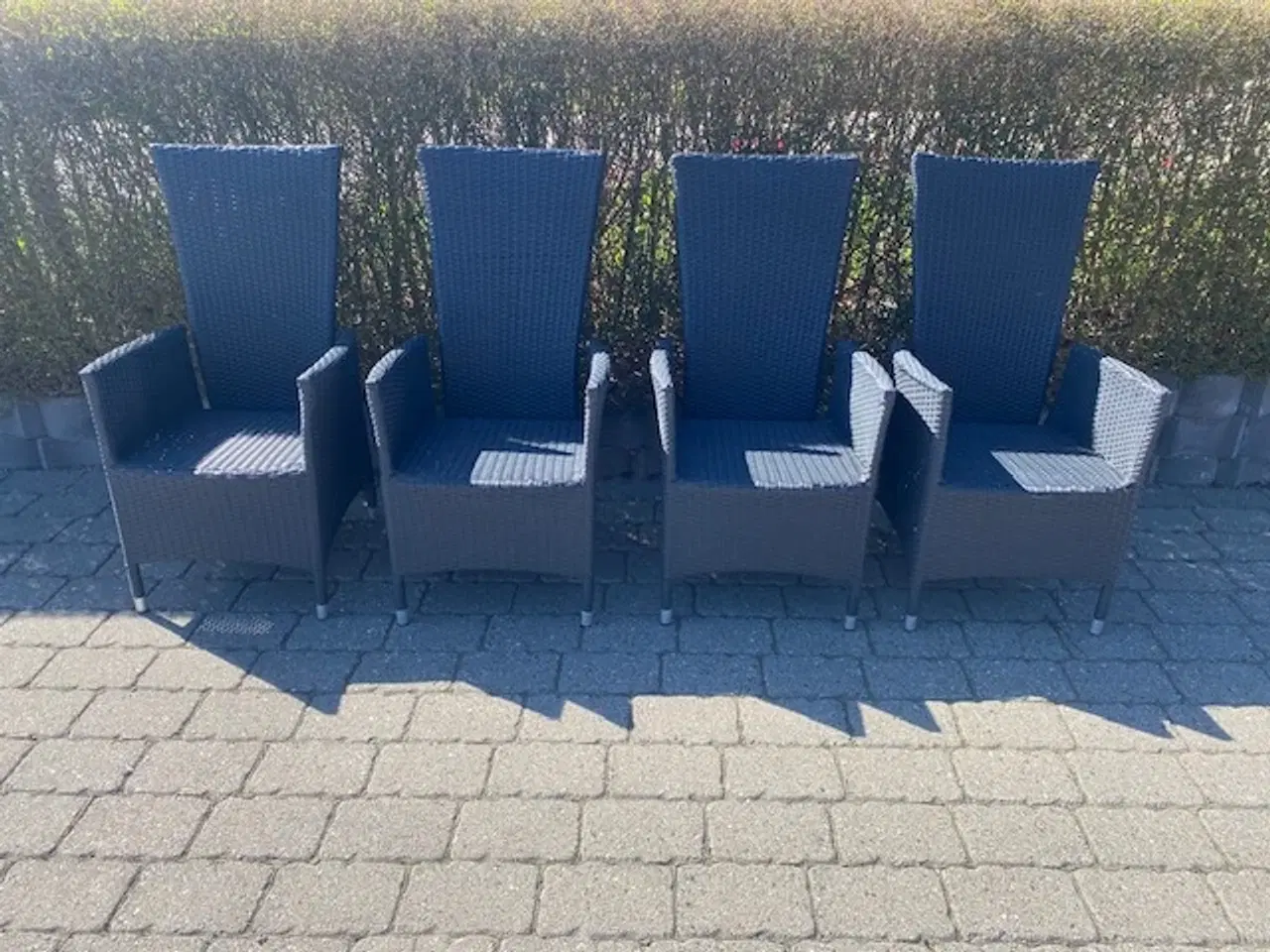 Billede 4 - Havebord med 4 stole