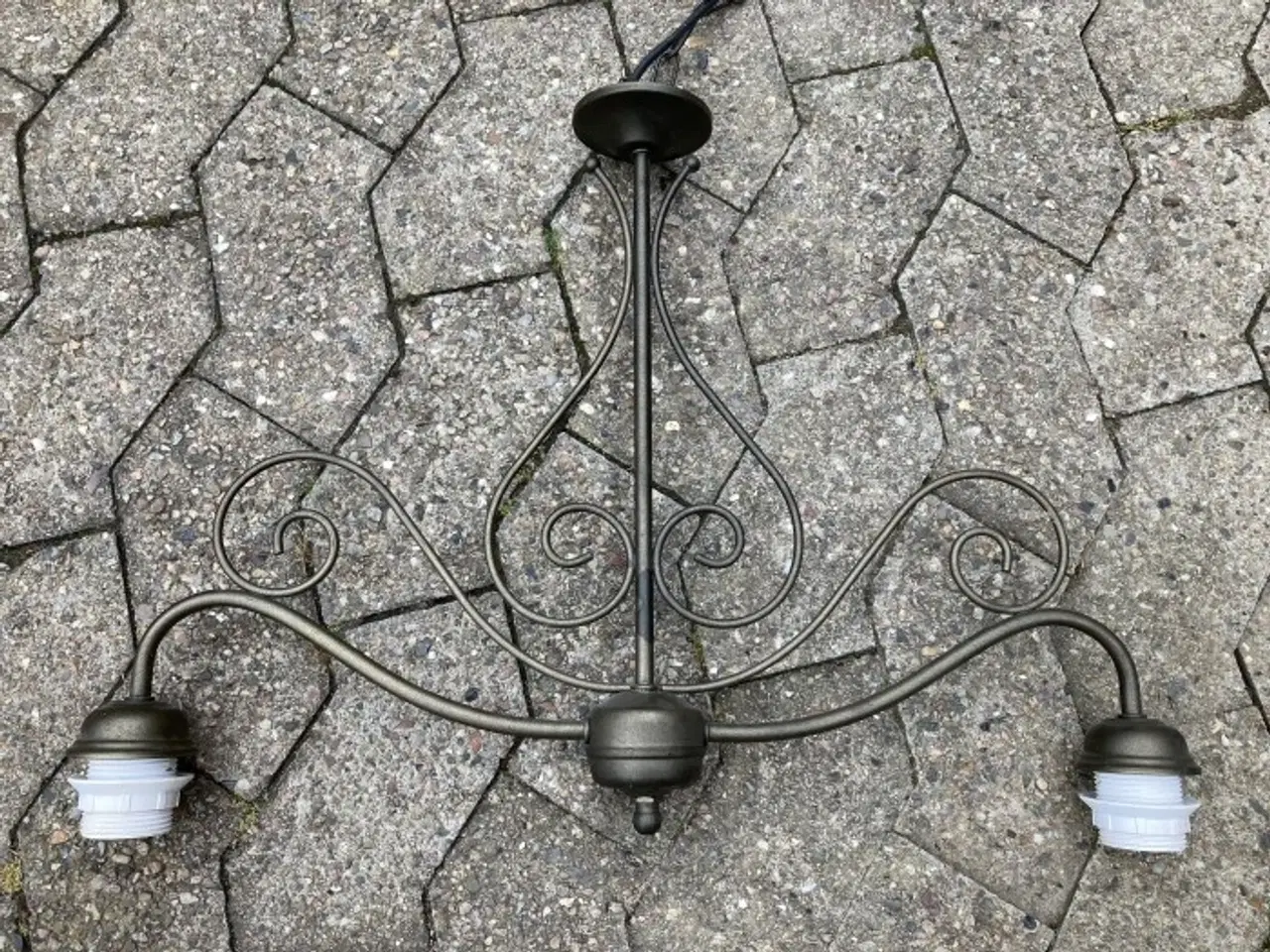 Billede 2 - Flot loftslampe i metal